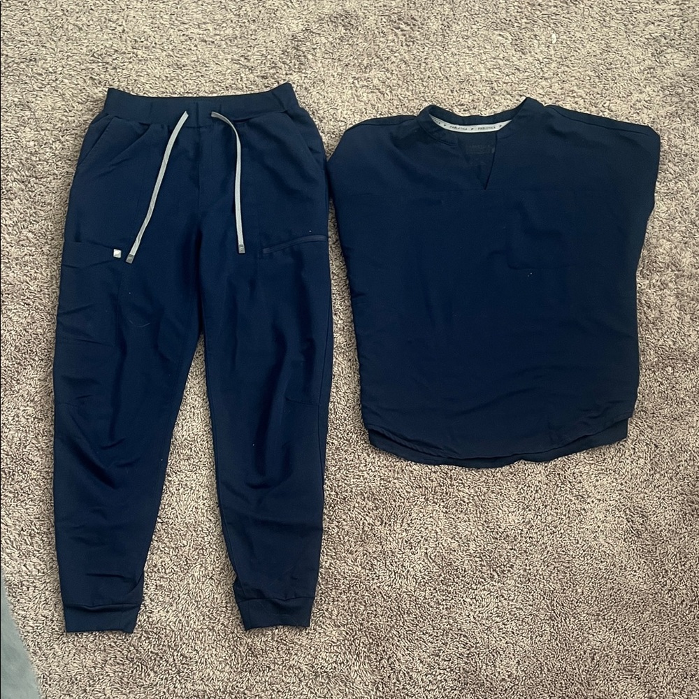 Navy Medium Fabletics scrub set